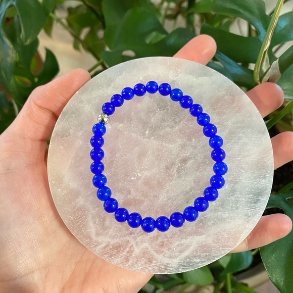 Jewelry - Dark Blue Jade Healing Bracelet